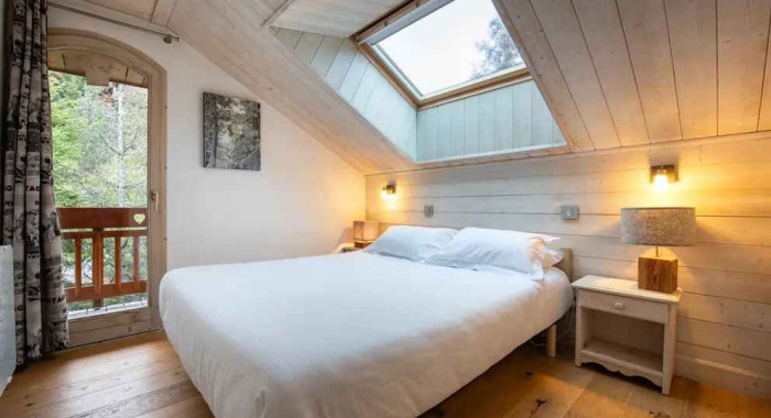Chalet Le Cedre Blanc, Meribel ski chalet, image 5
